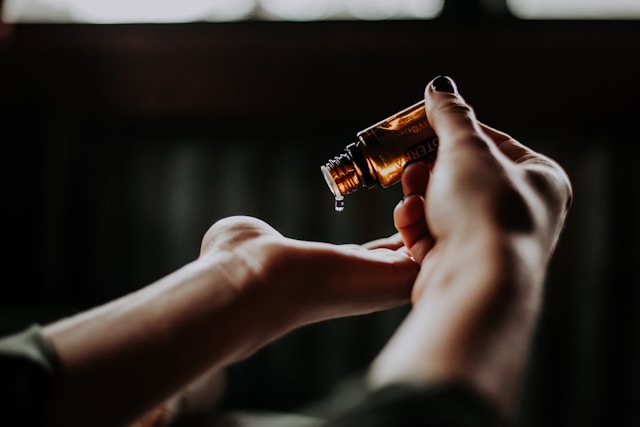 four hand massage