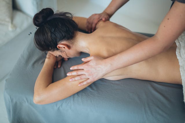 four hand massage